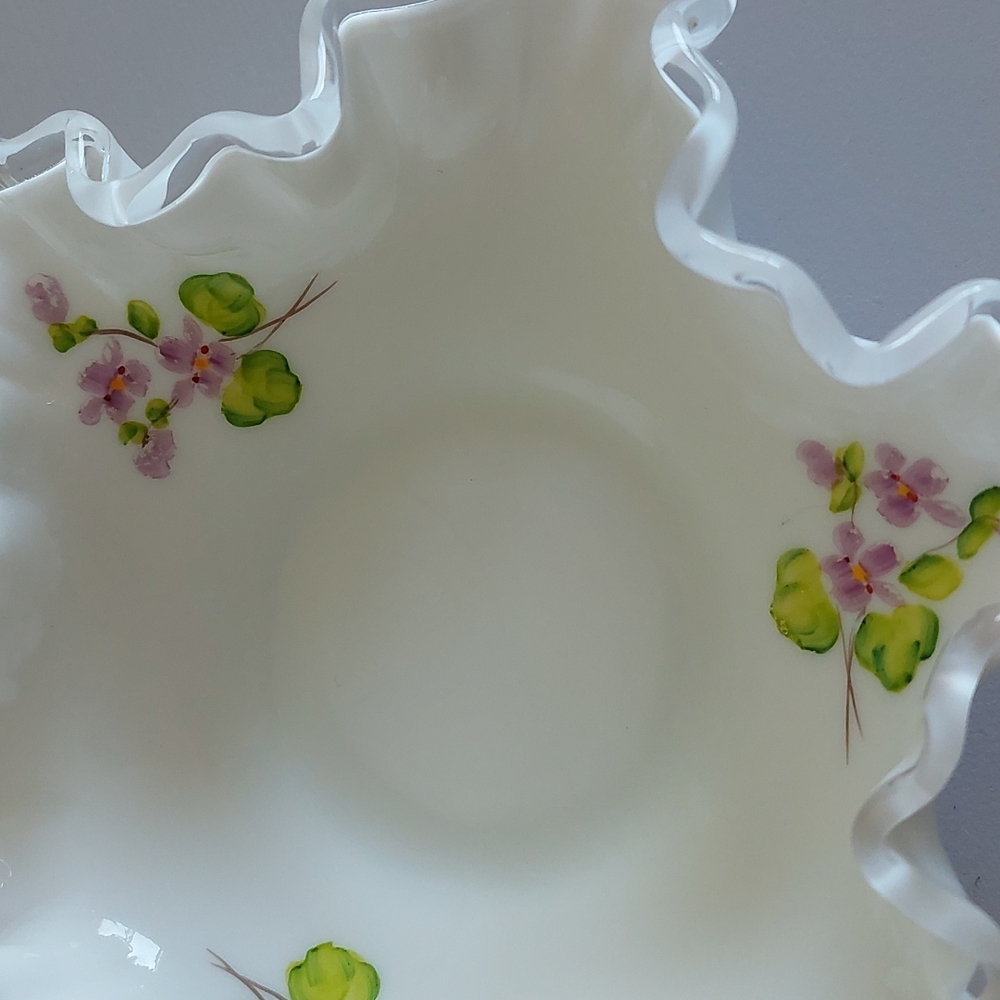 Fenton Ruffled Dish - Picture 5 of 6